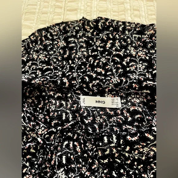 Dress - Picture 3 of 4